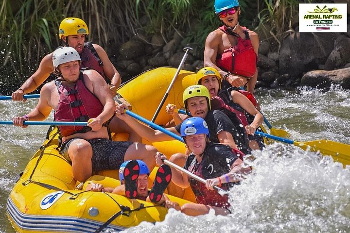 Spennende raftingeventyr på elven Balsa, Costa Rica, med stryk og frodig regnskog, foto 35 | wizardtrip