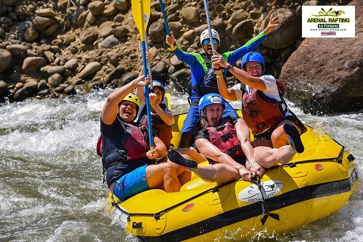 Spennende raftingeventyr på elven Balsa, Costa Rica, med stryk og frodig regnskog, foto 39 | wizardtrip
