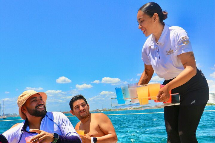 All-inclusive katamarantur til Isla Mujeres, med snorkling, buffet og fantastisk utsikt over Karibia fra Cancun, foto 7 | wizardtrip