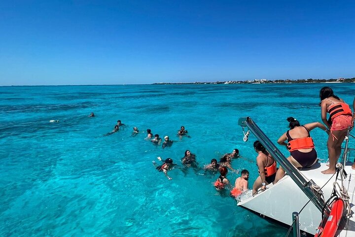 All-inclusive katamarantur til Isla Mujeres, med snorkling, buffet og fantastisk utsikt over Karibia fra Cancun, foto 9 | wizardtrip