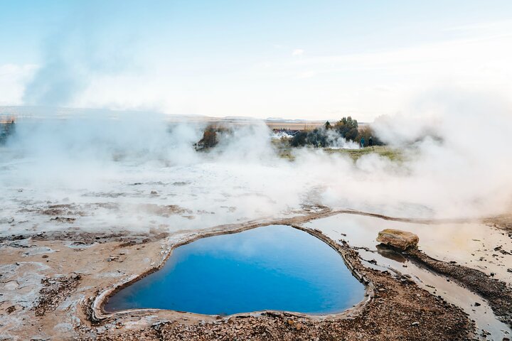 Liten grupp minibuss tur av Islands Golden Circle, inklusive Thingvellir, Gullfoss och Geysir, foto 18 | wizardtrip