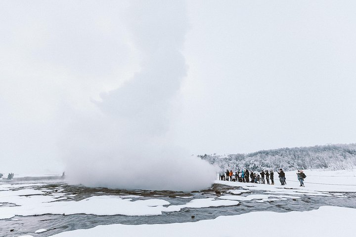 Liten grupp minibuss tur av Islands Golden Circle, inklusive Thingvellir, Gullfoss och Geysir, foto 27 | wizardtrip