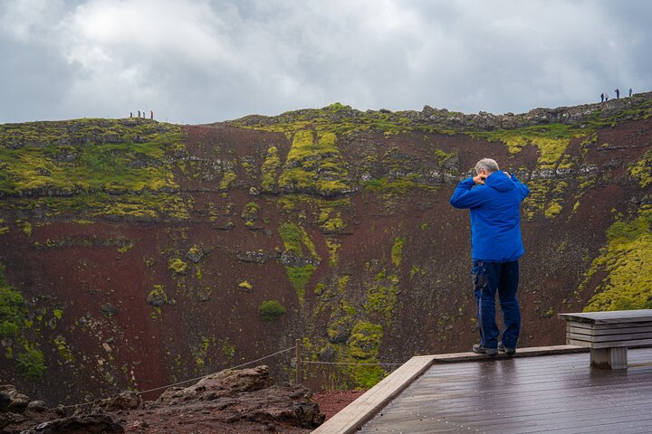 Liten grupp minibuss tur av Islands Golden Circle, inklusive Thingvellir, Gullfoss och Geysir, foto 40 | wizardtrip