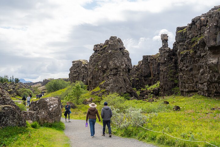 Liten grupp minibuss tur av Islands Golden Circle, inklusive Thingvellir, Gullfoss och Geysir, foto 41 | wizardtrip