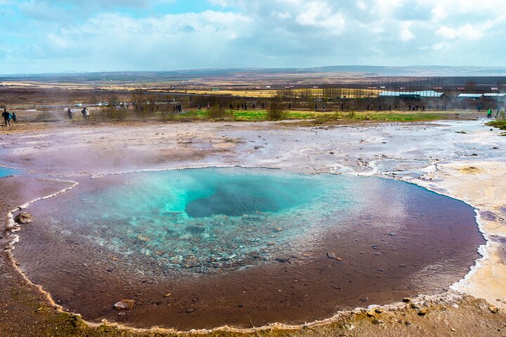 Visite en petit groupe du Golden Circle islandais, incluant Thingvellir, Gullfoss, Geysir et le Secret Lagoon, photo 24 | wizardtrip