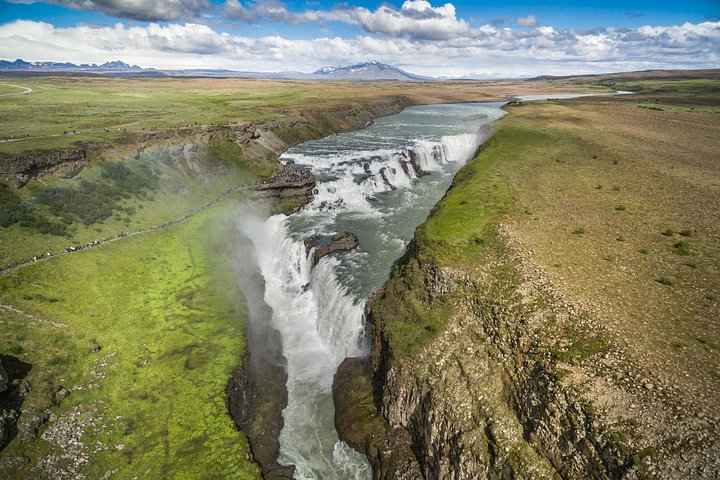 Visite en petit groupe du Golden Circle islandais, incluant Thingvellir, Gullfoss, Geysir et le Secret Lagoon, photo 29 | wizardtrip
