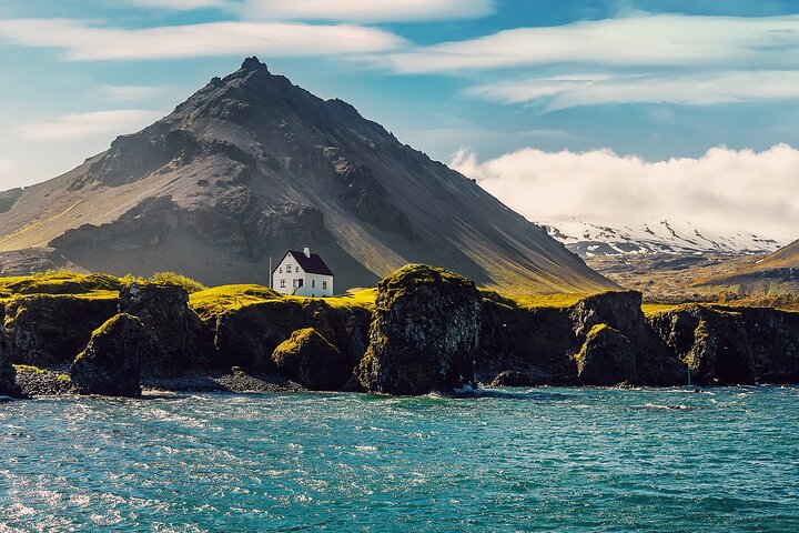 Péninsule de Snaefellsnes et Mont Kirkjufell : Excursion d'une journée en petit groupe depuis Reykjavik | wizardtrip