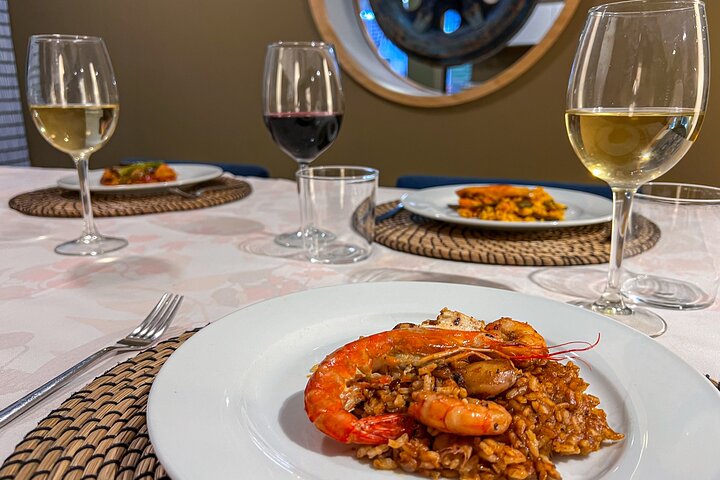 Cours de cuisine de paella pratique avec dégustation de vin et visite du marché à Valence, Espagne, photo 11 | wizardtrip
