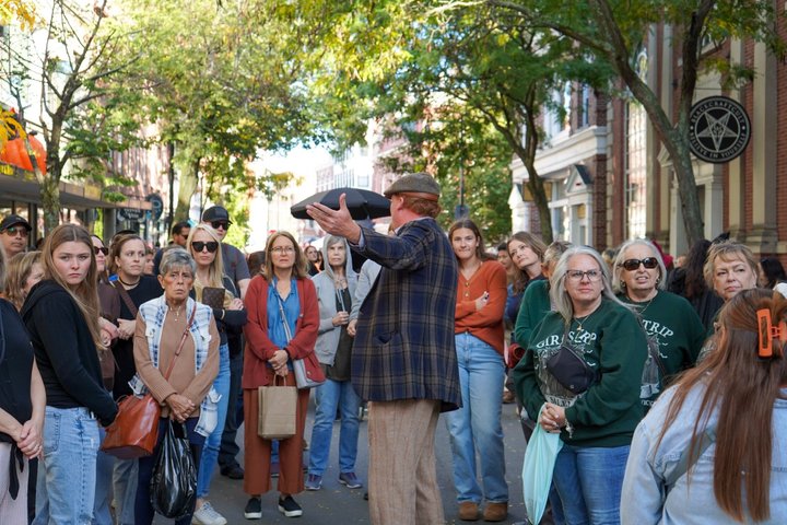 Guidet vandretur som utforsker de historiske og hjemsøkte stedene i Salem, Massachusetts, foto 15 | wizardtrip