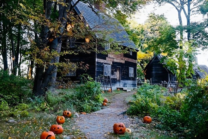 Explore as locações de filmagem do filme "Hocus Pocus" de Salem neste tour guiado a pé, foto 7 | wizardtrip