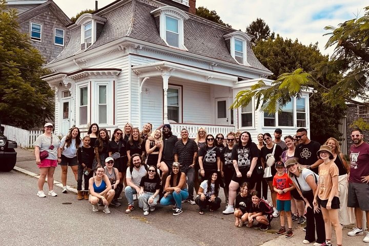 Explore as locações de filmagem do filme "Hocus Pocus" de Salem neste tour guiado a pé, foto 8 | wizardtrip