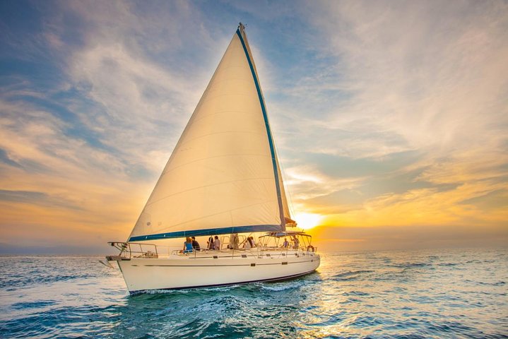 Lyxig solnedgångskryssning med yacht i Cabo San Lucas, Mexiko, med ikonisk Arch och öppen bar, foto 7 | wizardtrip