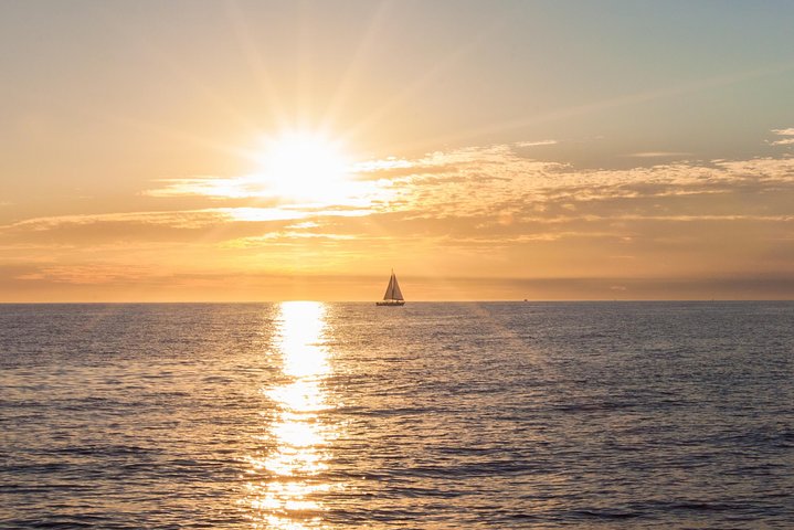 Lyxig solnedgångskryssning med yacht i Cabo San Lucas, Mexiko, med ikonisk Arch och öppen bar, foto 8 | wizardtrip