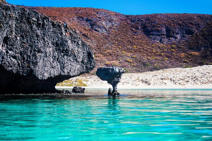 Snorkeling and kayaking adventure at Balandra Beach, La Paz, Mexico, photo 6 | wizardtrip