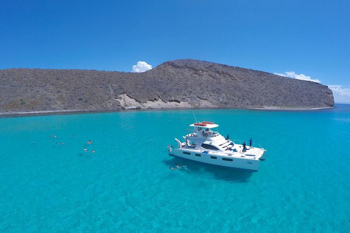 Snorkeling and kayaking adventure at Balandra Beach, La Paz, Mexico, photo 16 | wizardtrip