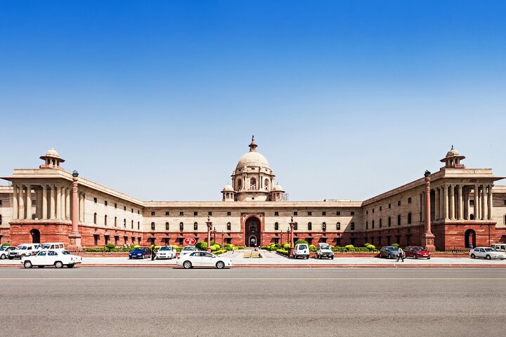 Private guided tour of Delhi's historic sites and vibrant markets in an AC car, photo 7 | wizardtrip