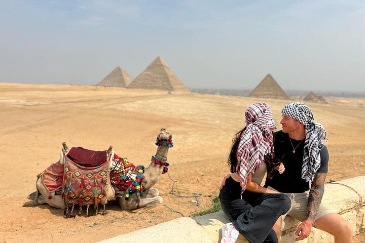 Privé VIP-tour van de Piramides van Gizeh en Sfinx met kameelrit en egyptoloog-gids in Caïro, foto 7 | wizardtrip