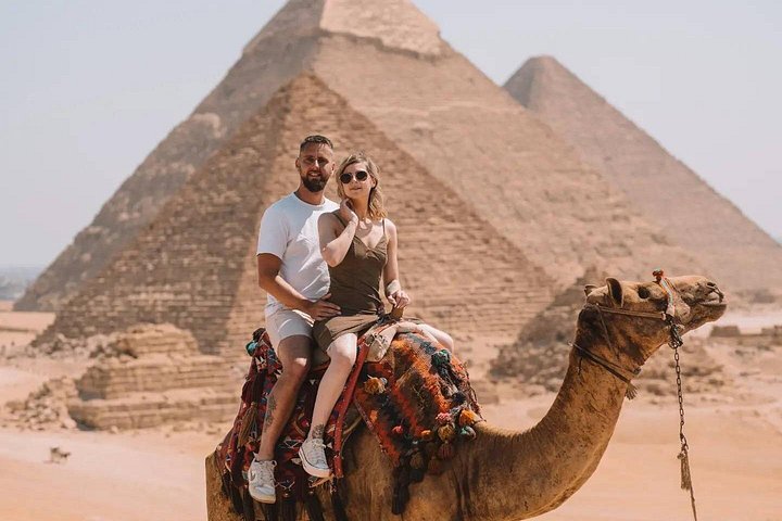 Privé VIP-tour van de Piramides van Gizeh en Sfinx met kameelrit en egyptoloog-gids in Caïro, foto 11 | wizardtrip