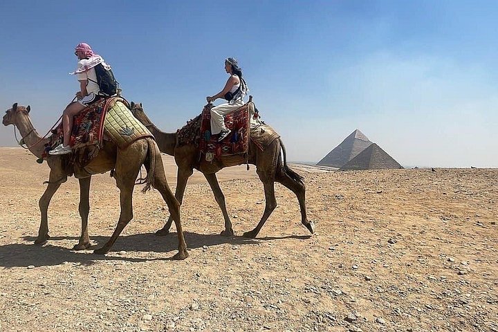 Privé VIP-tour van de Piramides van Gizeh en Sfinx met kameelrit en egyptoloog-gids in Caïro, foto 12 | wizardtrip