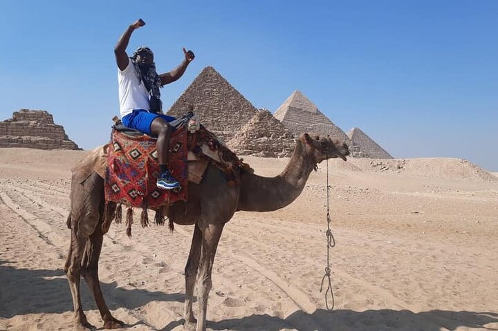 Privé VIP-tour van de Piramides van Gizeh en Sfinx met kameelrit en egyptoloog-gids in Caïro, foto 33 | wizardtrip