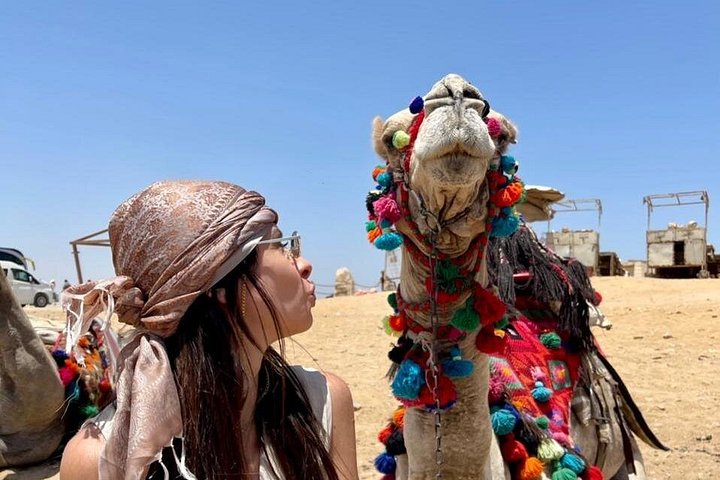 Privé VIP-tour van de Piramides van Gizeh en Sfinx met kameelrit en egyptoloog-gids in Caïro, foto 38 | wizardtrip