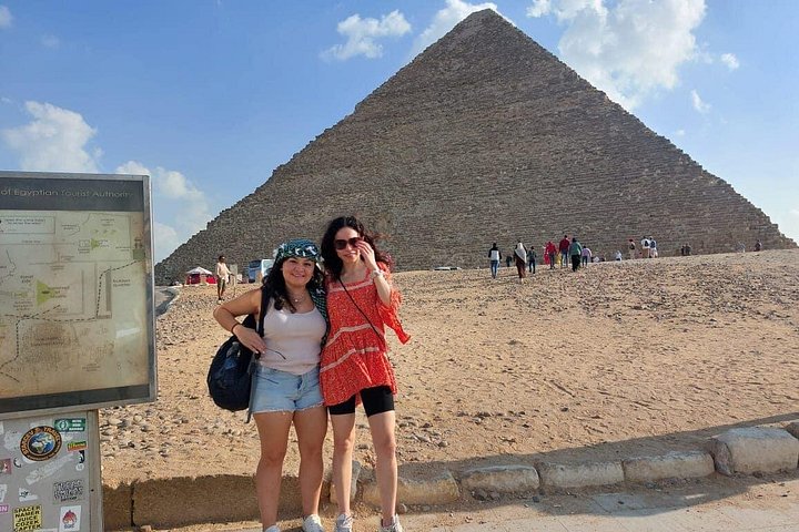 Privé VIP-tour van de Piramides van Gizeh en Sfinx met kameelrit en egyptoloog-gids in Caïro, foto 39 | wizardtrip