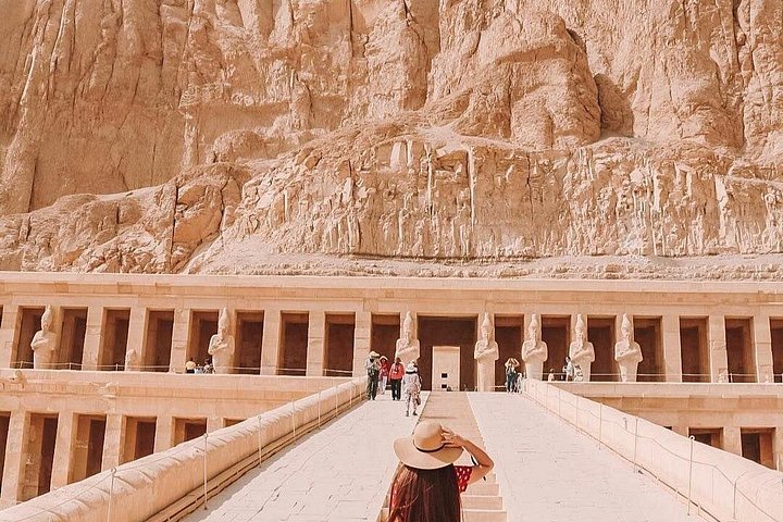 Tour privado de día completo de El Cairo a Luxor en avión, con templos antiguos y sitios históricos, foto 35 | wizardtrip