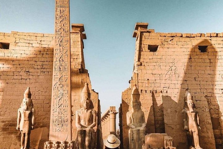 Tour privado de día completo de El Cairo a Luxor en avión, con templos antiguos y sitios históricos, foto 38 | wizardtrip