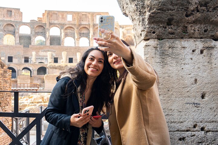 Tour guidato dell'iconico Colosseo, Foro Romano e Palatino di Roma, foto 18 | wizardtrip