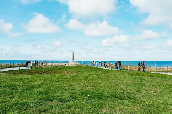 Dagstur fra Paris til D-Day landingsstrendene i Normandie, inkludert Utah Beach, Pointe du Hoc, Omaha Beach og den amerikanske kirkegården, foto 10 | wizardtrip