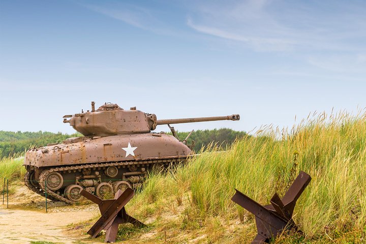 Dagstur fra Paris til D-Day landingsstrendene i Normandie, inkludert Utah Beach, Pointe du Hoc, Omaha Beach og den amerikanske kirkegården, foto 12 | wizardtrip