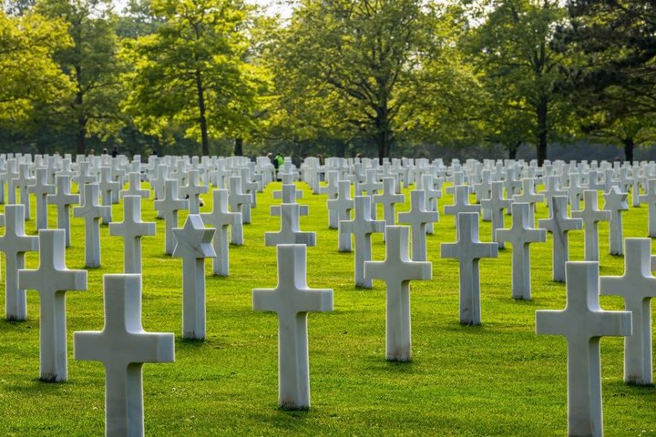 Dagstur fra Paris til D-Day landingsstrendene i Normandie, inkludert Utah Beach, Pointe du Hoc, Omaha Beach og den amerikanske kirkegården, foto 13 | wizardtrip