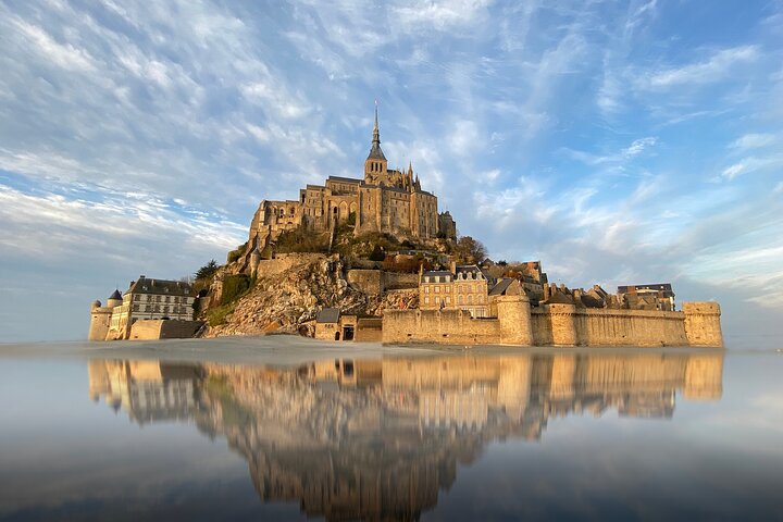 Mont Saint-Michel Day Trip from Paris with English Speaking Guide | wizardtrip