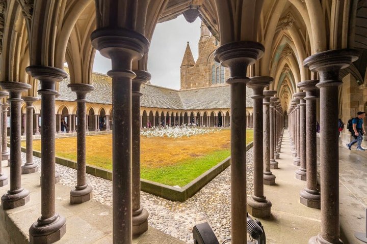Heldagstur til den ikoniske Mont Saint-Michel ø fra Paris, med klosteret og middelalderarkitektur, foto 6 | wizardtrip