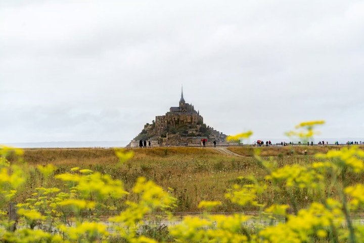 Heldagstur til den ikoniske Mont Saint-Michel ø fra Paris, med klosteret og middelalderarkitektur, foto 10 | wizardtrip