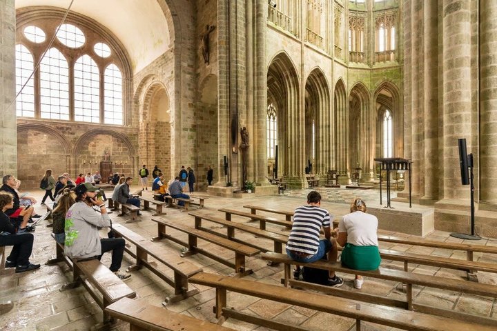 Heldagstur til den ikoniske Mont Saint-Michel ø fra Paris, med klosteret og middelalderarkitektur, foto 21 | wizardtrip