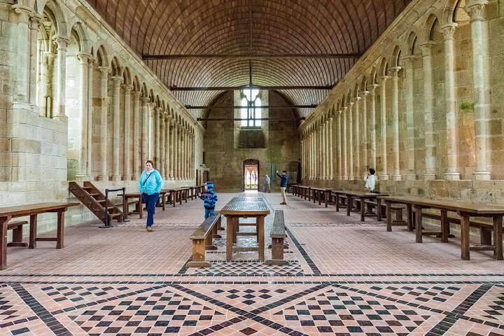 Heldagstur til den ikoniske Mont Saint-Michel ø fra Paris, med klosteret og middelalderarkitektur, foto 23 | wizardtrip
