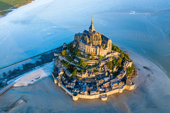 Heldagstur til den ikoniske Mont Saint-Michel ø fra Paris, med klosteret og middelalderarkitektur, foto 26 | wizardtrip