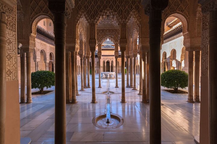 Guidad tur av Alhambra palatskomplex i Granada, Spanien, med palats och trädgårdar, foto 10 | wizardtrip