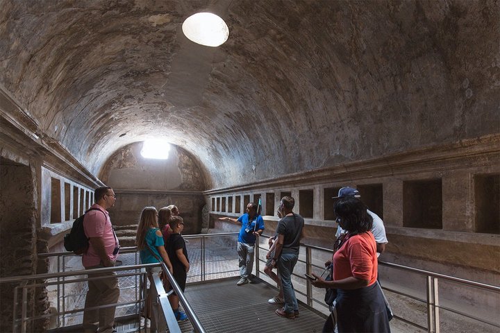 Tagesausflug von Rom nach Pompeji, Sorrent und an die Amalfiküste mit antiken Ruinen und atemberaubenden Küstenblicken, Foto 19 | wizardtrip