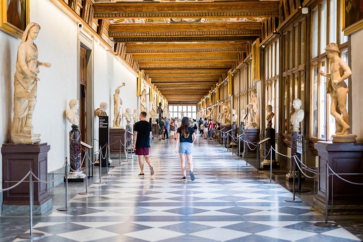 Tour guiado para grupos pequeños de la Galería Uffizi en Florencia, Italia, con obras maestras del Renacimiento, foto 17 | wizardtrip