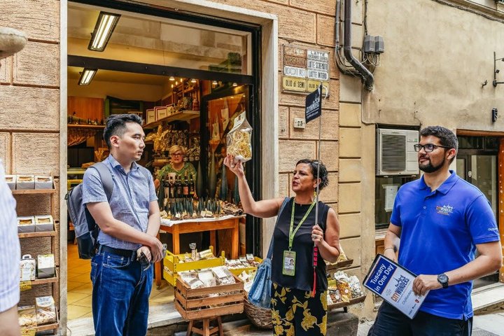 Tagesausflug von Rom in die Toskana mit Weinprobe, Mittagessen und Besuchen in Montepulciano und Pienza, Foto 14 | wizardtrip