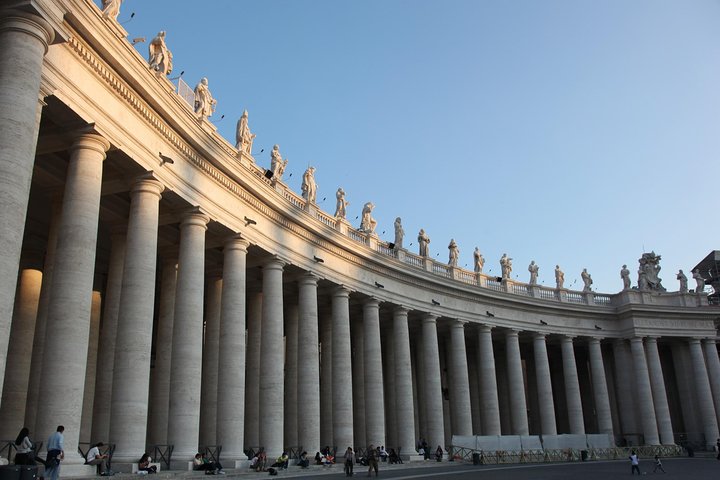 Enjoy a VIP Vatican breakfast and guided tour with early access to the Sistine Chapel and St. Peter's Basilica in Rome, photo 17 | wizardtrip