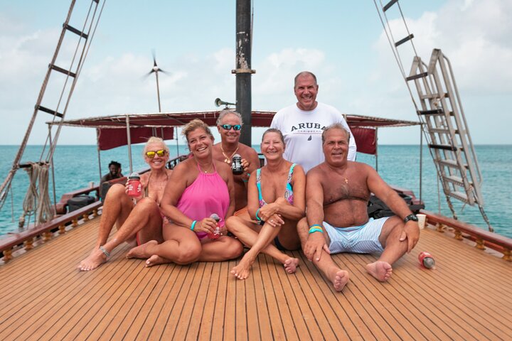Croisière plongée avec tuba à Aruba avec bar ouvert et déjeuner sur un bateau pirate, photo 3 | wizardtrip