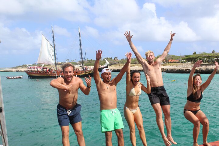 Croisière plongée avec tuba à Aruba avec bar ouvert et déjeuner sur un bateau pirate, photo 13 | wizardtrip