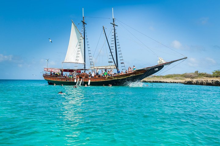 Croisière plongée avec tuba à Aruba avec bar ouvert et déjeuner sur un bateau pirate, photo 15 | wizardtrip
