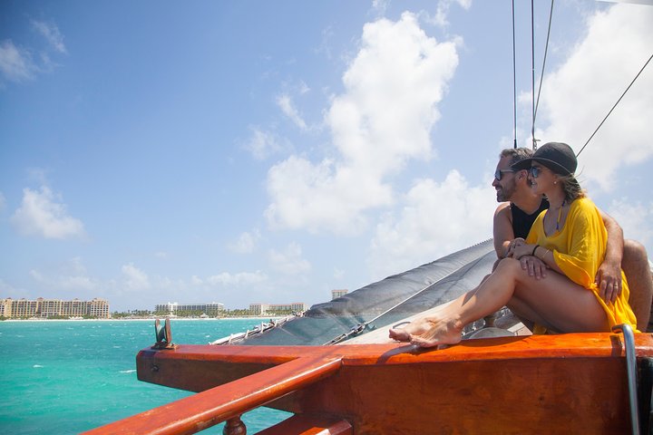 Croisière snorkeling à Aruba à bord d'un bateau pirate avec balançoire et bar ouvert, photo 3 | wizardtrip