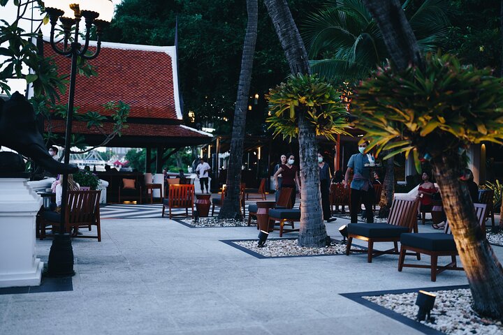 Elegant middagskryssning på Chao Phraya-floden i Bangkok vid solnedgången, foto 14 | wizardtrip