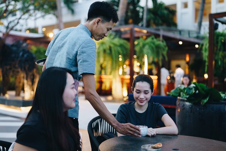 Elegant middagskryssning på Chao Phraya-floden i Bangkok vid solnedgången, foto 16 | wizardtrip