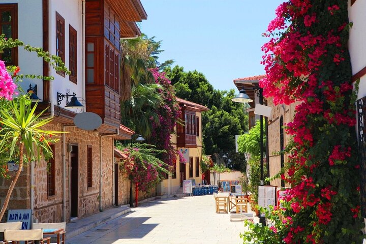 Begeleide tour door Antalya met historische oude stad, watervallen, kabelbaan en boottocht, foto 6 | wizardtrip